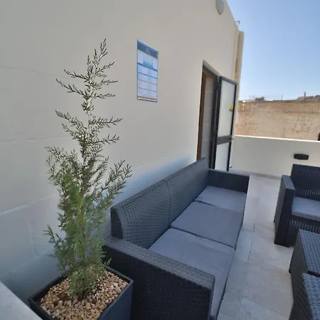 Hot Tub With View, Stylish 3br, Heart Of Għajnsielem