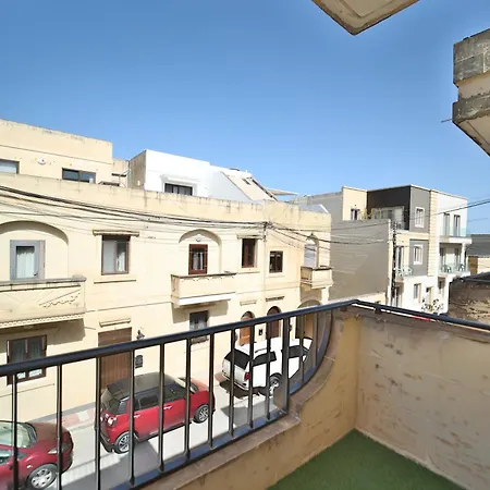 Hot Tub With View, Stylish 3br, Heart Of