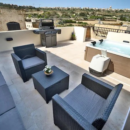 Hot Tub With View, Stylish 3br, Heart Of Apartamento *