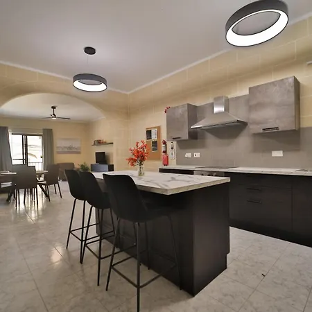 Hot Tub With View, Stylish 3br, Heart Of Апартаменты Айнсилем