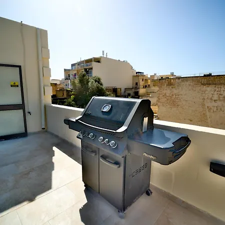 Hot Tub With View, Stylish 3br, Heart Of *