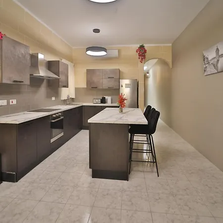 Hot Tub With View, Stylish 3br, Heart Of Апартаменты *